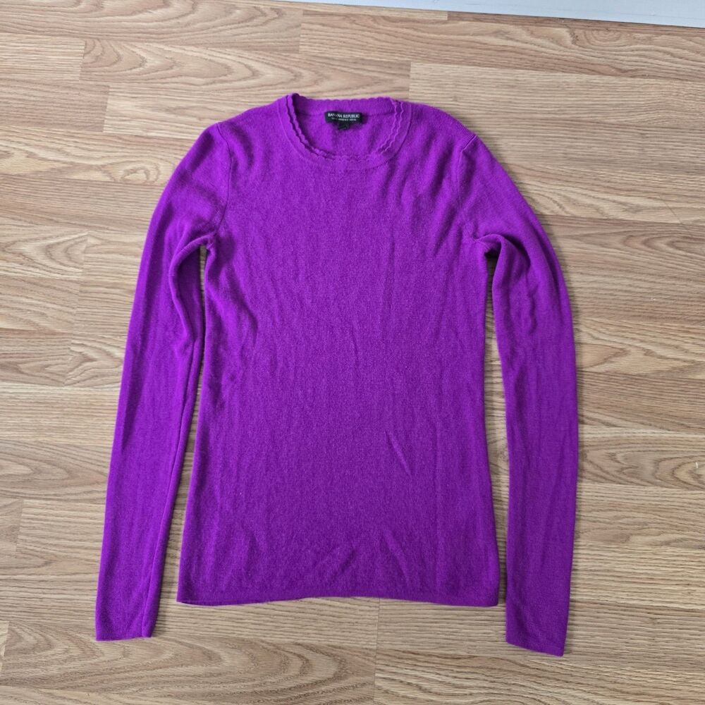 Banana Republic Women Sweater Size M Purple 100% Merino Wool Fitted Baselayer